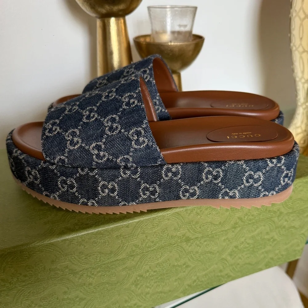 Gucci Women's Denim Blue Logo Slide Sandals - Picture 8 of 13